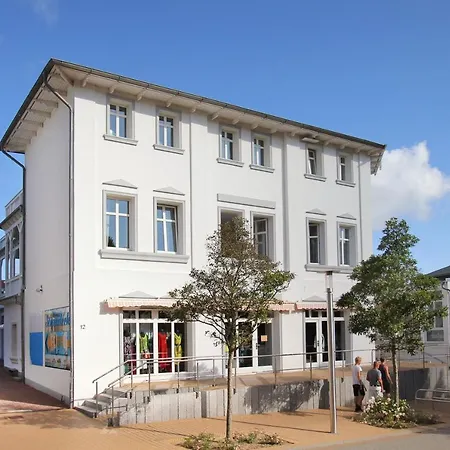 Balkon, gratis Nutzung vom AHOI Erlebnisbad und Sauna in Sellin - Residenz Strandeck FeWo01 *