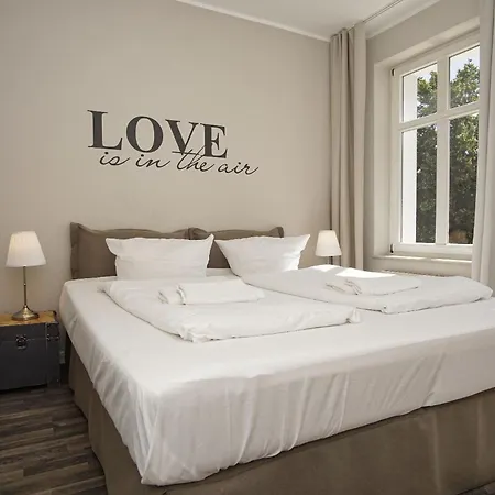 Balkon, gratis Nutzung vom AHOI Erlebnisbad und Sauna in Sellin - Residenz Strandeck FeWo01 Goehren (Ruegen)