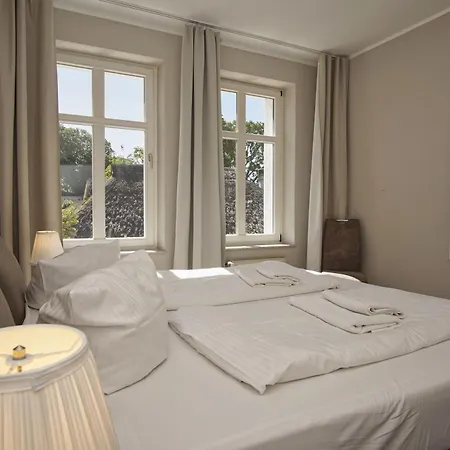 Balkon, gratis Nutzung vom AHOI Erlebnisbad und Sauna in Sellin - Residenz Strandeck FeWo01 Goehren (Ruegen)